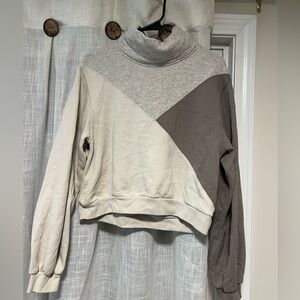 Abercrombie sweatshirt